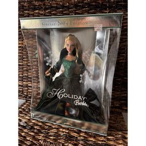 2004 Holiday Barbie Special Edition Green Velvet Dress Barbie Collector Mattel